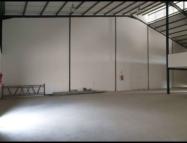 540M² WAREHOUSE FOR SALE IN KILLARNEY GARDENS
